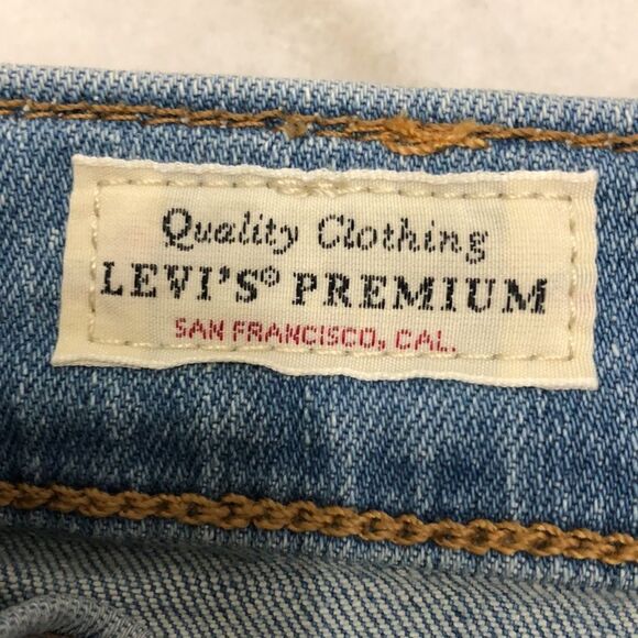 Levi’s Premium 541 Athletic Taper 31x27.5 Light Wash - Picture 8 of 8